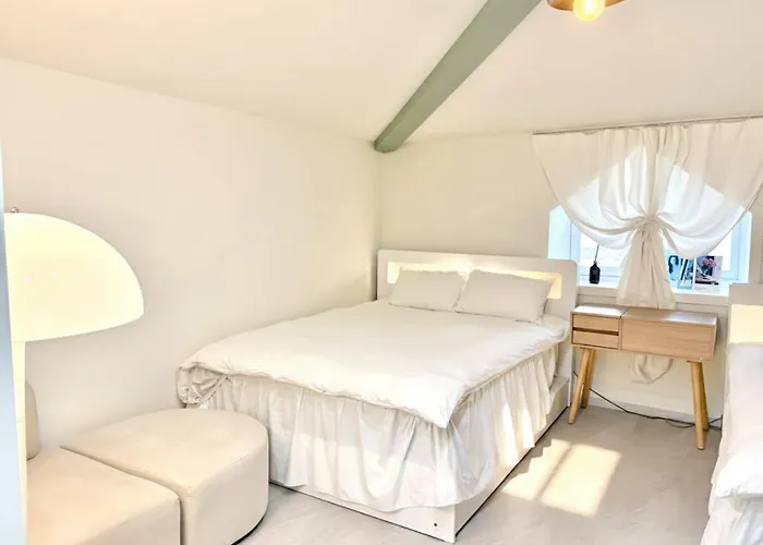 Apartment Hongdae 30 Seconds To Subway