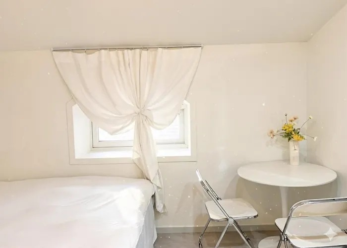 Hongdae 30 Seconds To Subway Apartment Seoul